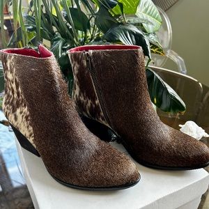 Cow hair leather booties